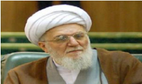 Ayatollah Taskhiri: Tous les musulmans doivent lutter contre les takfiristes