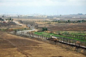 La Turquie érige un mur à sa frontière avec la Syrie