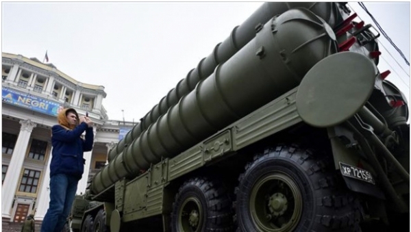 La livraison des missiles S-300 à Téhéran est définitive