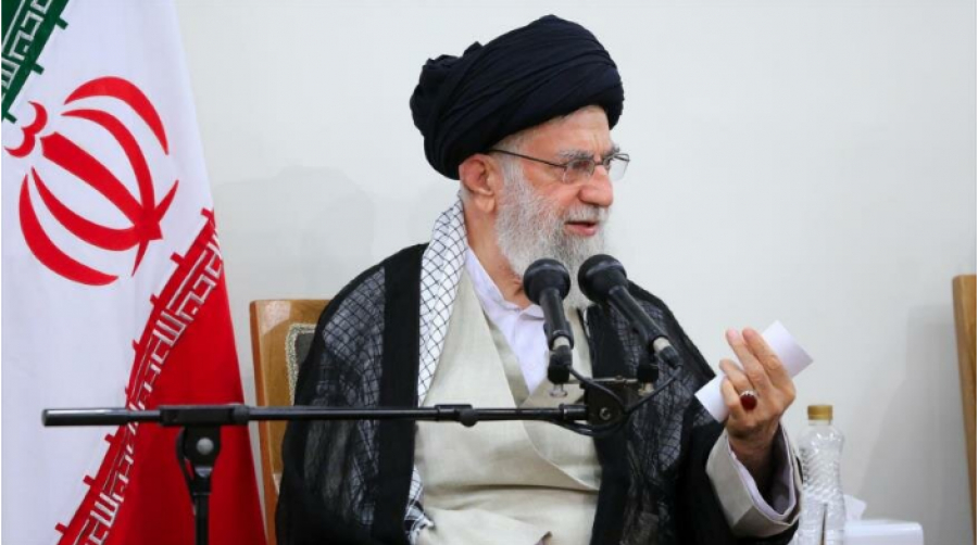 Le dirigeant iranien accuse le Royaume-Uni de tensions au Cachemire