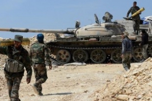 L&#039;aviation russe et l&#039;armée syrienne avancent vers la capitale de Daech
