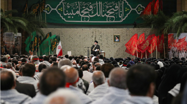 Leader : la Défense sacrée a aidé l&#039;Iran à découvrir sa grandeur