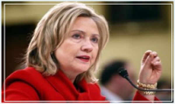 Hillary Clinton à Alger pour des discussions sur le Mali