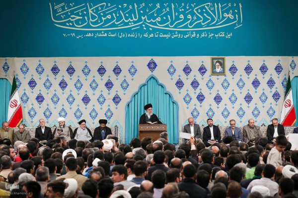 Lettre d’un groupe de maîtres et de récitants iraniens du Saint Coran aux récitants et experts coraniques du monde de l’islam