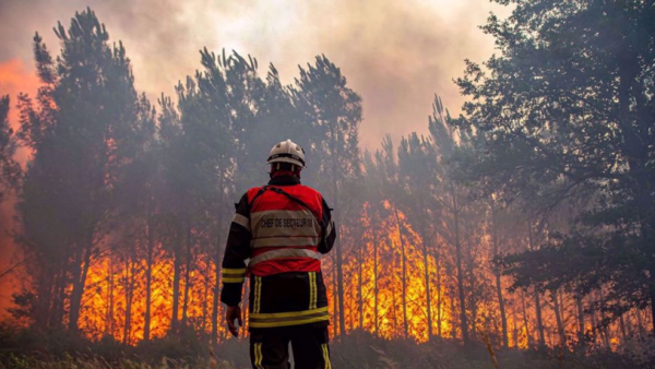 Incendie en France : entre épuisement des pompiers et polémique sur la gestion du gouvernement