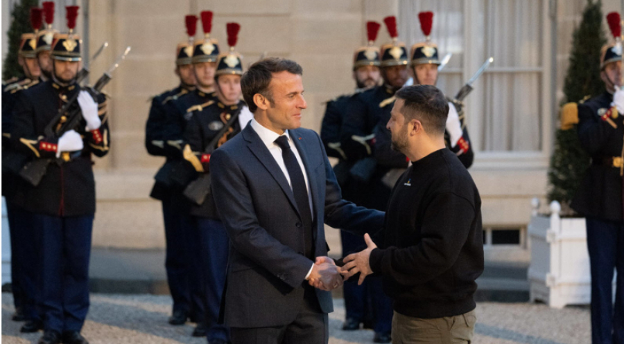 Macron face à un scepticisme croissant : l’envoi de troupes en Ukraine largement rejeté