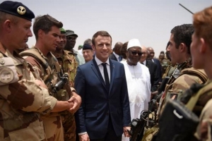Au Mali, Emmanuel Macron réaffirme l&#039;engagement français au Sahel