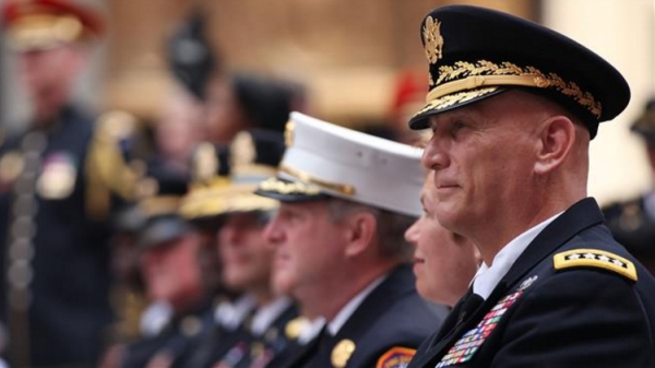 Odierno: Washington doit examiner sérieusement le plan de la division de l’Irak
