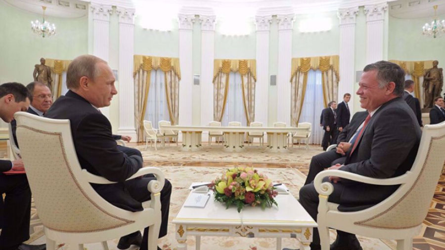 Que cherche le roi jordanien en Russie?
