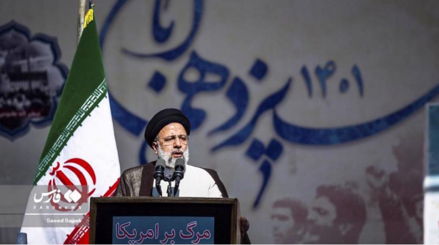 &quot;Le mouvement étudiant du 4 novembre achève le processus de lutte contre l&#039;arrogance&quot;, le président iranien