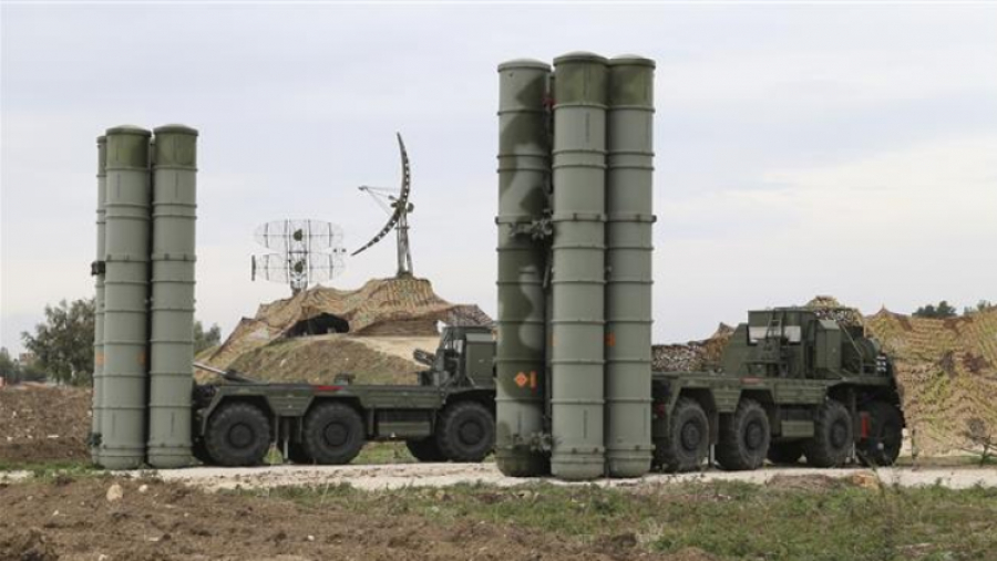 Systèmes de défense antiaérienne russes vs missiles américains: lesquels gagneront en Syrie ?