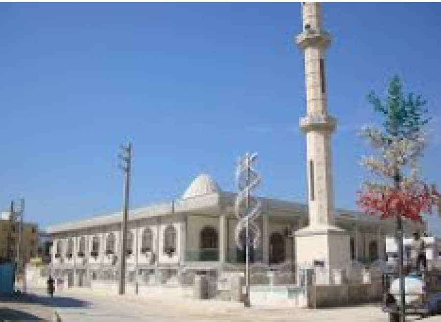 Lors du pèlerinage à la Mecque, certains pèlerins de pays étrangers, quand ils comprenaient que j’étais iranien, me posaient parfois des questions bizarres, comme celle de savoir si les sunnites avaient ou non, des mosquées en Iran.