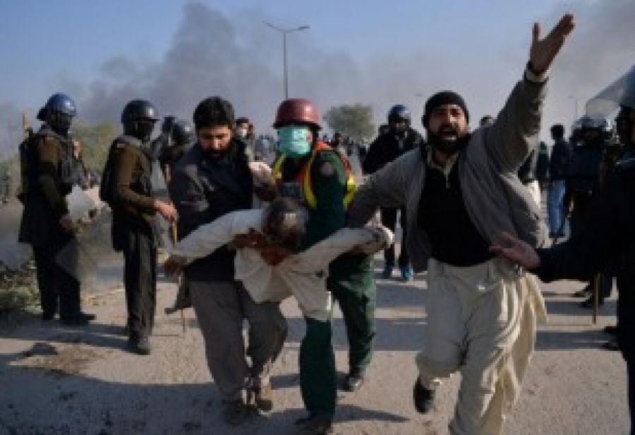 Les manifestants campent toujours dans la rue au Pakistan