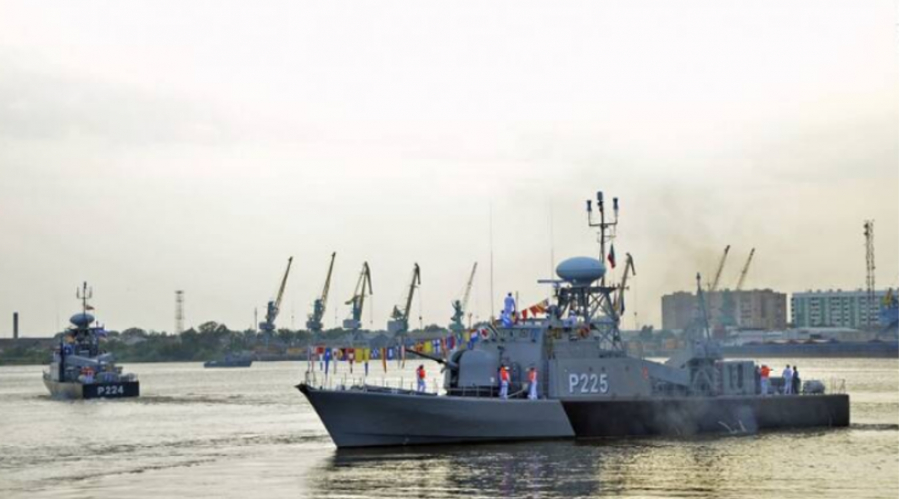 Vaste exercice naval du trio anti-US dans le golfe Persique