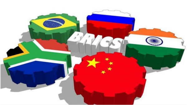 Triple arme US contre les &quot;BRICS&quot;?