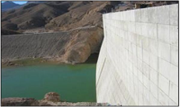 Iran: exploitation du plus grand projet du trensfert d&#039;eau du Moyen-Orient