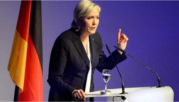 UE: Le Pen menace d&#039;un Frexit