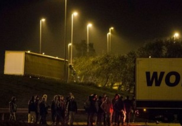 Un enfant migrant afghan sauve 14 adultes