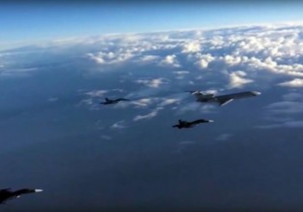 Syrie: Daech se retire de Palmyre après des frappes russes