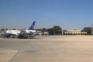 Libye : le premier avion civil syrien a atterri à l’aéroport de Benina