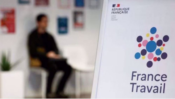 Incertitude budgétaire en France : des perspectives d’embauche au point mort chez les cadres fin 2025