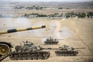 Syrie : les chars turcs, prêts à l'offensive...