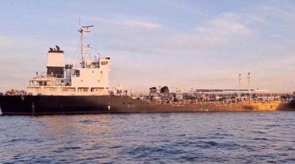 Le CGRI a saisi deux navires de contrebande de carburant dans le golfe Persique