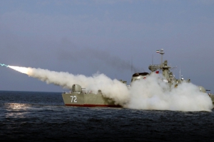 Iran/manoeuvres maritimes &quot;Velayat-94&quot;: le test réussi des missiles de croisière &quot;Nour&quot;