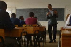 Un enseignant kényan lutte contre l&#039;extrémisme