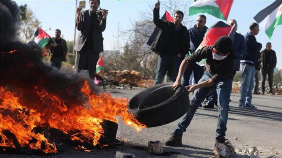 Gaza : deux Palestiniens blessés par les balles des militaires israéliens