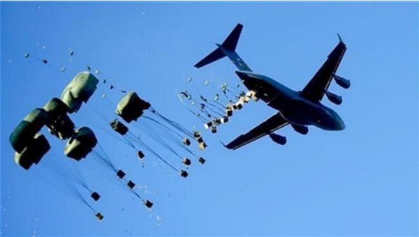 Syrie: l&#039;armée américaines parachutent des armements à Daech