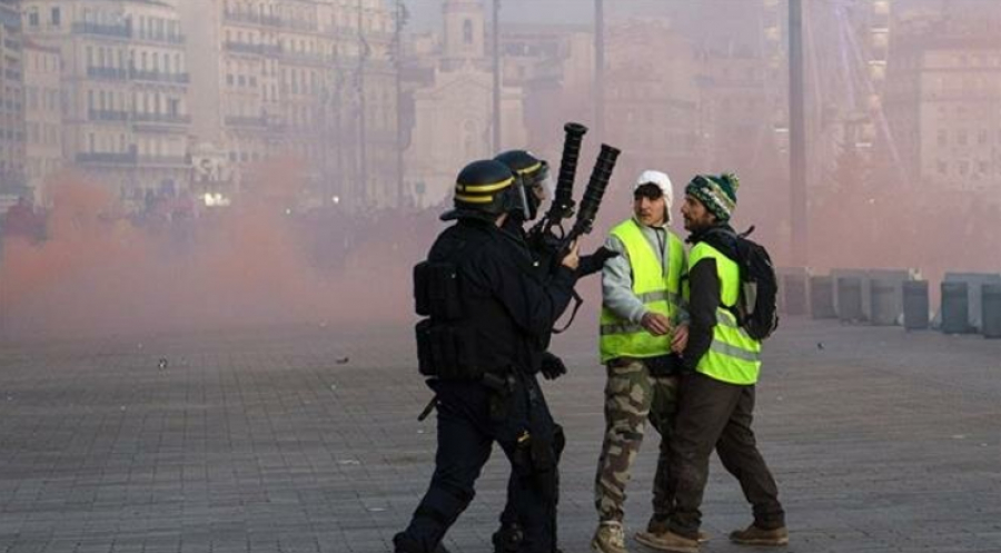 Gilets jaunes : appel à structurer les manifestations