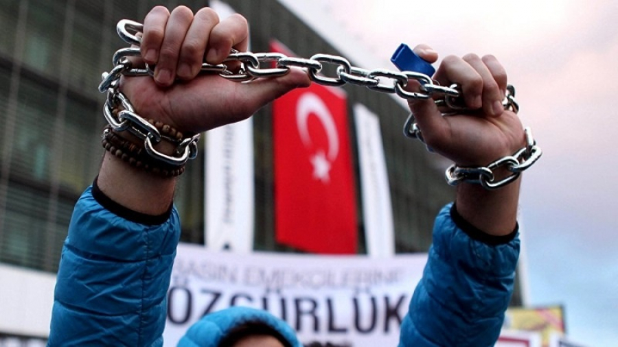 Dituduh Terlibat Kudeta, Polisi Turki Tangkap Ratusan Orang