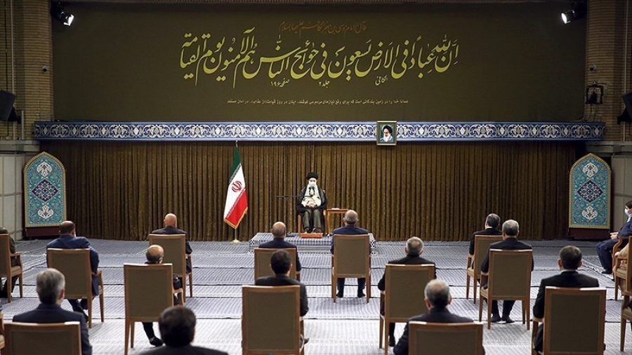 Ayatullah Khamenei Menekankan Dukungan Iran untuk Rakyat Afghanistan