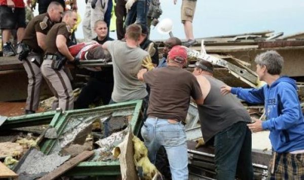 Bantuan Umat Muslim Amerika untuk Korban Badai Oklahoma
