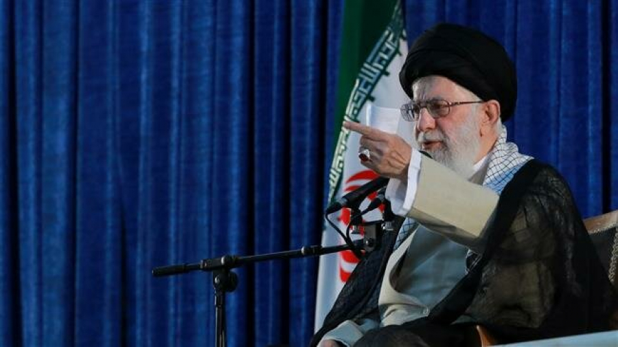 Rahbar:Ideologi dan Jalan Imam Khomeini semakin Mempesona bangsa Dunia