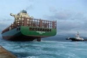 Kapal Dagang Maersk Ditahan di Selatan Iran