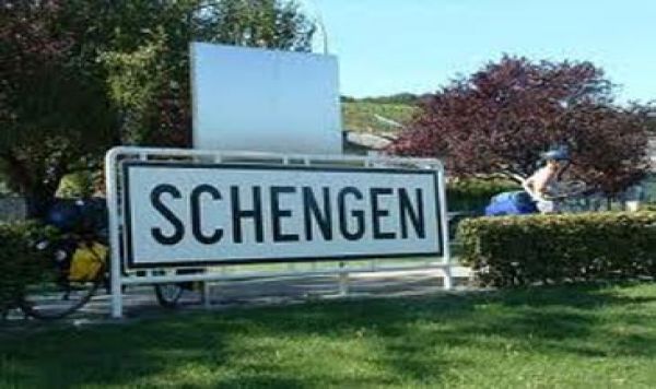 Ketua Parlemen Eropa Dukung Keanggotaan Romania di Schengen 