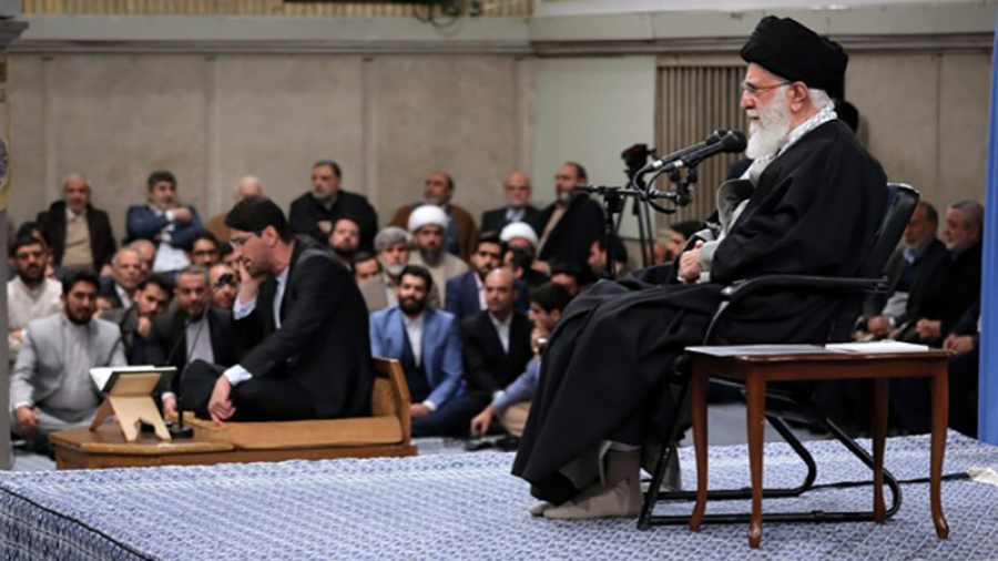 Ketegaran Iran Hadapi AS dalam Perspektif Rahbar