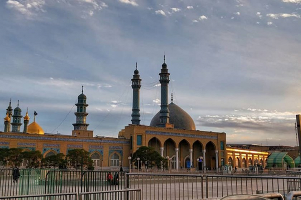 Masjid A'dham di Kota Santri, Qom