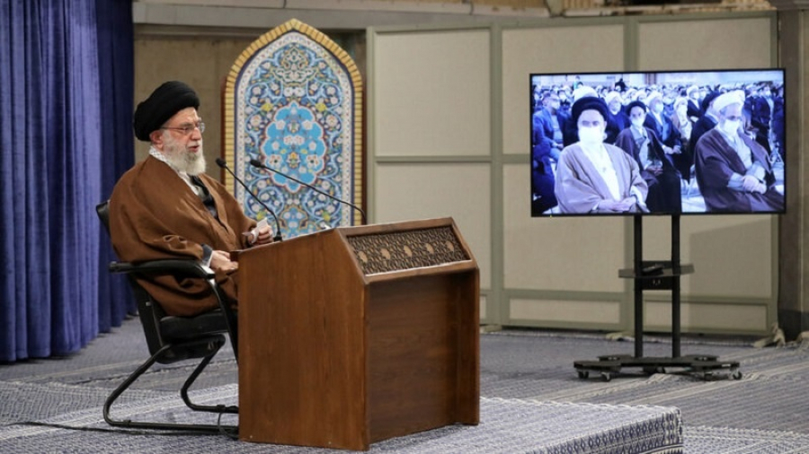 Ayatullah Khamenei: Perlawanan 19 Day Sumber Kemenangan Revolusi Islam