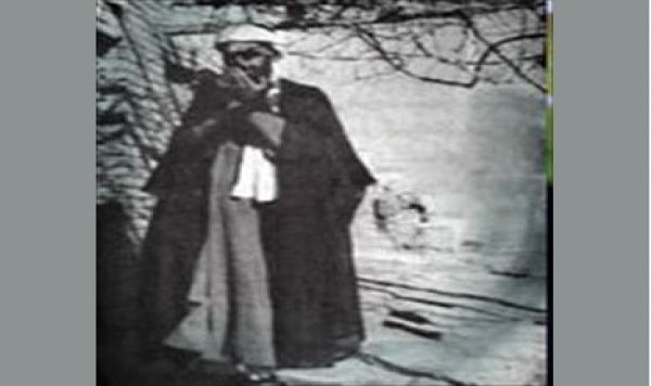 Guru Akhlak Bernama Mulla Hosseinqoli Hamedani 