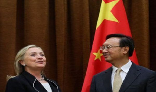 Sambutan Dingin Cina Atas Kunjungan Clinton 