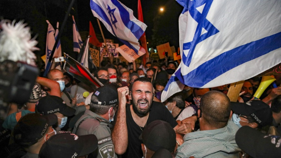 Ribuan Orang Zionis Berdemontrasi Tuntut Netanyahu Mundur