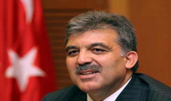 Turki Serukan Agar Mursi Dibebaskan 