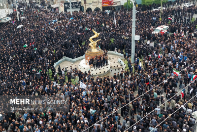 Perarakan malam rakyat menyokong Republik Islam Iran 2