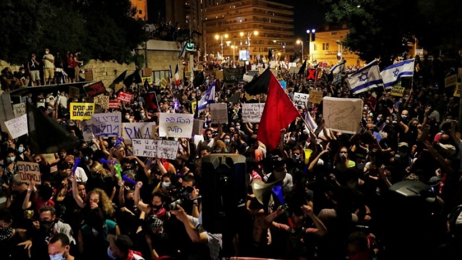 Ribuan Demonstran di Quds Pendudukan Tuntut Netanyahu Mengundurkan Diri