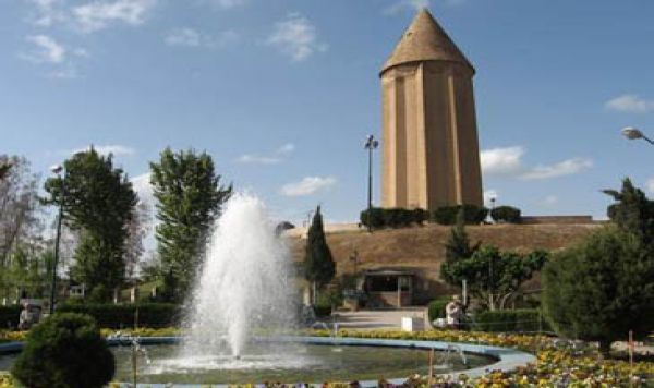 Mengenal Situs Islam Bersejarah Iran 