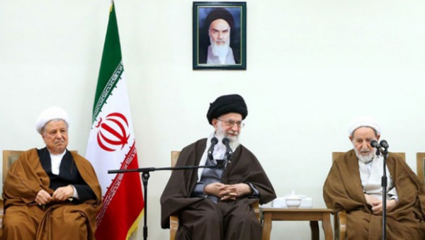 Rahbar: Masalah Infiltrasi di Iran, Serius