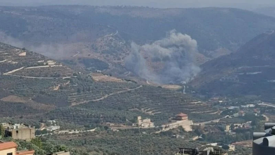 Tank dan Pengangkut Personel Israel Gempur Lebanon Selatan